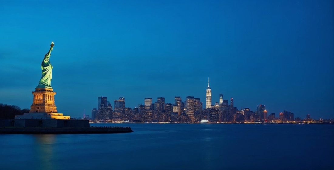 Statue of Liberty and Manhattan skyline, New York City, USA